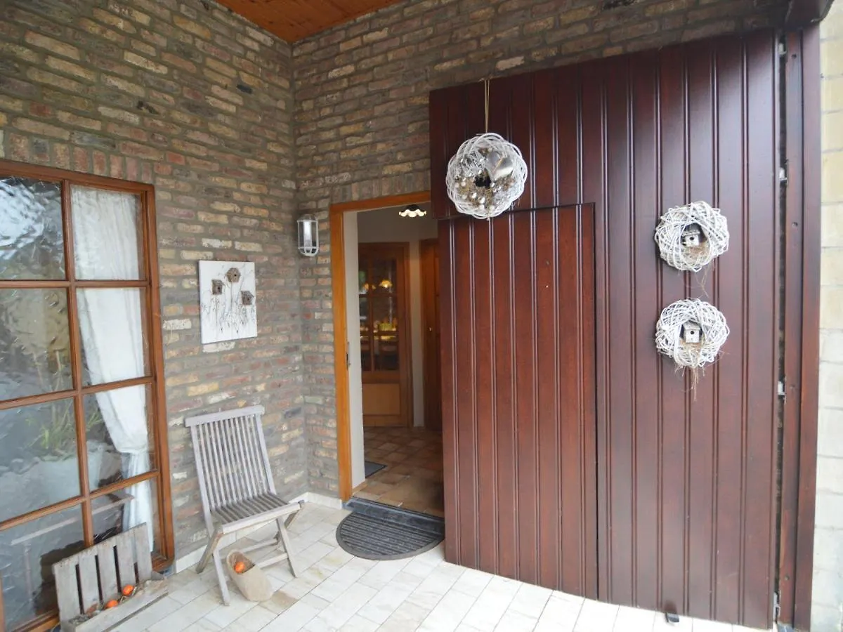 Charming Holiday Home With Garden In マルフラーテン
