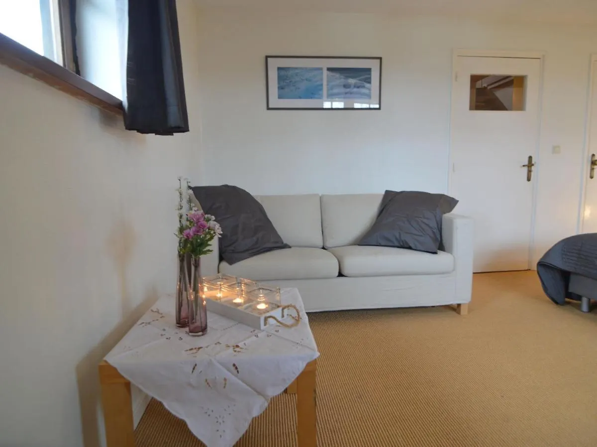 Charming Holiday Home With Garden In マルフラーテン