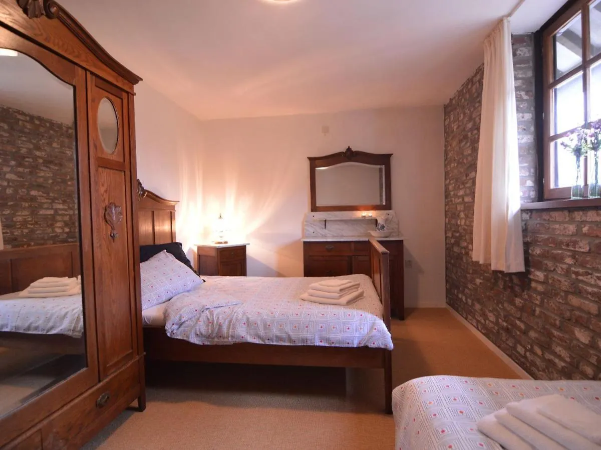 Charming Holiday Home With Garden In マルフラーテン オランダ