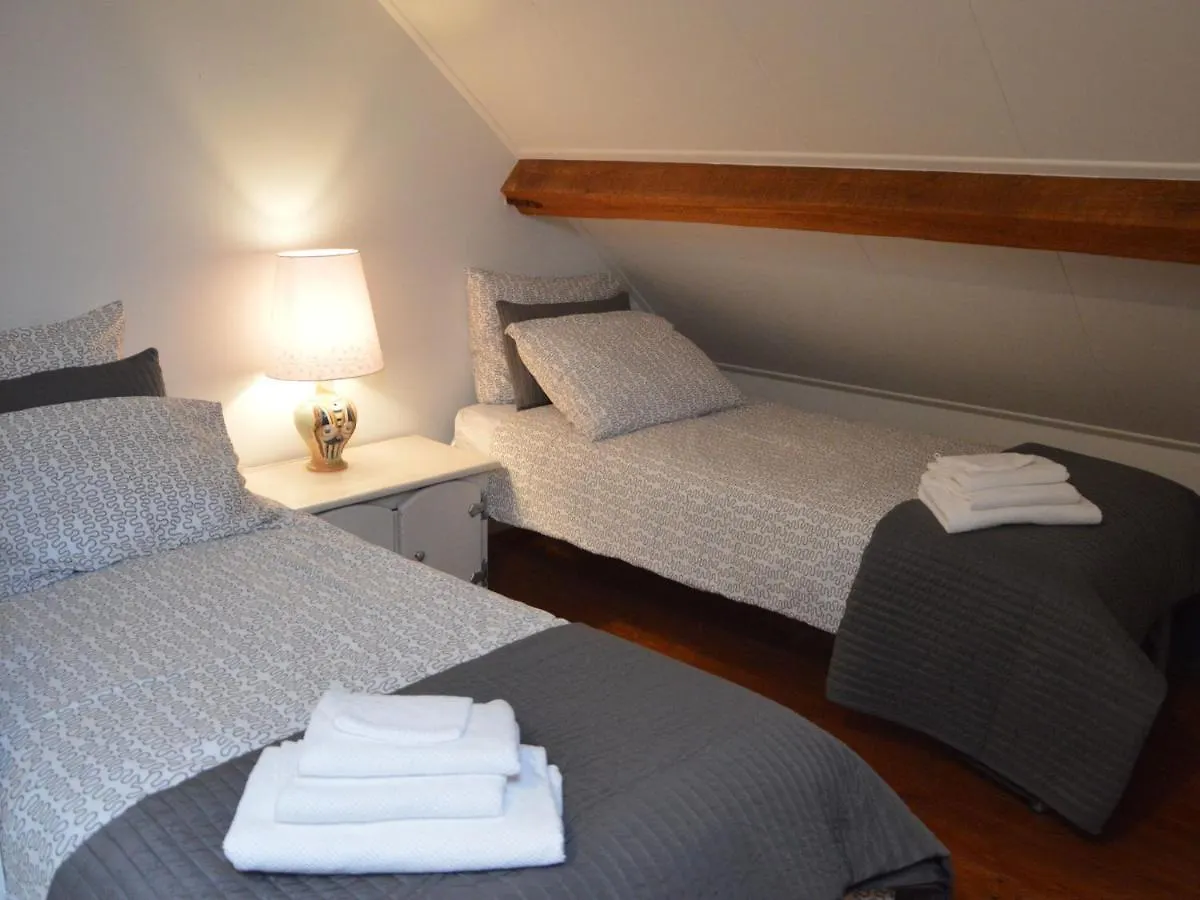 Charming Holiday Home With Garden In マルフラーテン